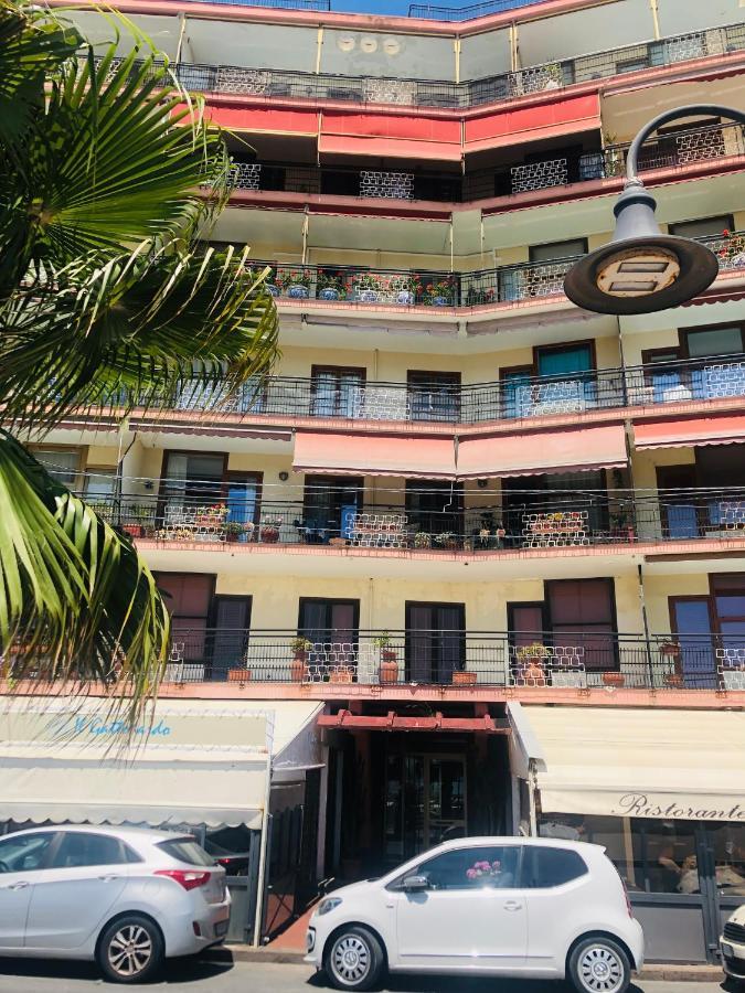 Peaceful Apartment 1 Minute Walk To The Beach Ventimiglia Exterior foto
